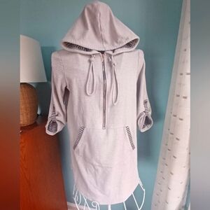 NWOT Blue Curl Beachwear Hoodie Sweatshirt Coverup or Top - Women's Size Small